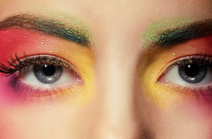 Matita labbra trasparente è riempitiva? I trucchi dei vip Matita labbra trasparente è riempitiva