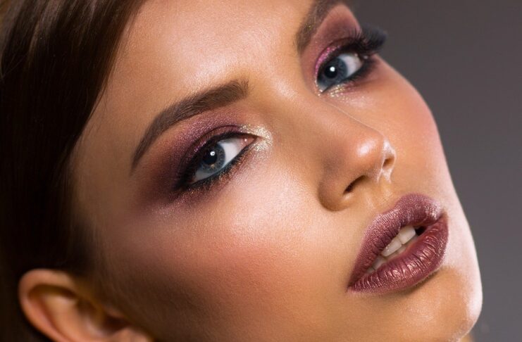 Trucco labbra: sottili, naturale, permanente, trasparente, marcato Trucco labbra